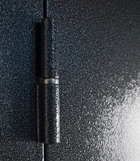 Входная дверь  