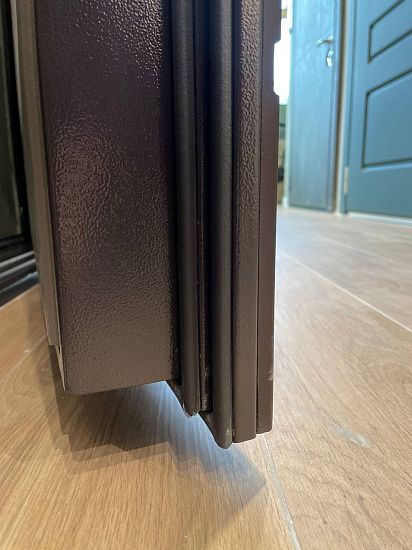 Входная дверь  